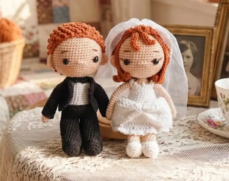 Complimentary Advanced crochet pattern: Wedding Couple Amigurumi Pattern - Simple to follow guide
