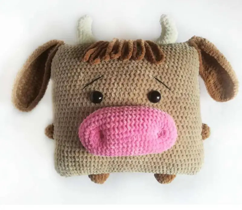 Complimentary Intermediate crochet pattern: Adorable Bull Pillow Crochet Pattern - Simple to follow guide