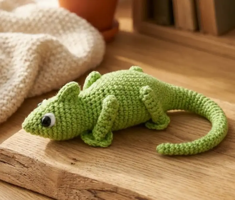 Complimentary Intermediate crochet pattern: Clyde the Chameleon Amigurumi Pattern - Simple to follow guide