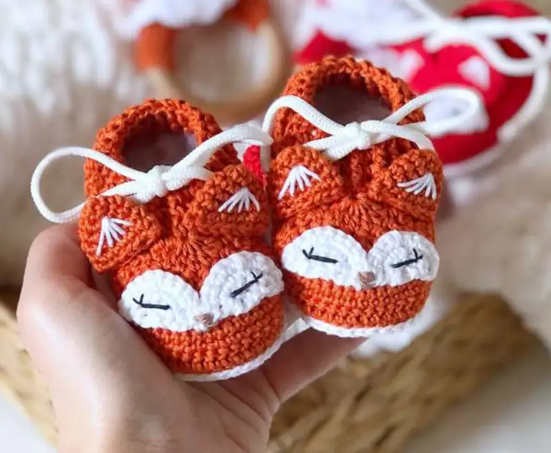 Complimentary Intermediate crochet pattern: Fox Baby Booties Crochet Pattern - Simple to follow guide