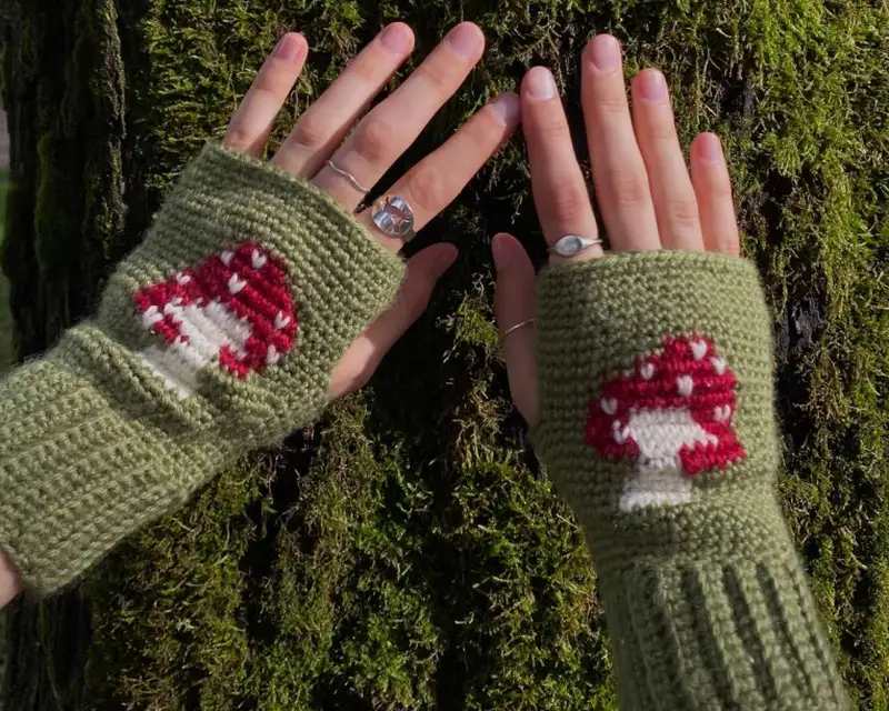 Complimentary Intermediate crochet pattern: Mushroom Hand Warmers Crochet Pattern - Simple to follow guide