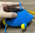 Blue Tang Fish (Dory) Amigurumi Pattern step 3 - details and accessories