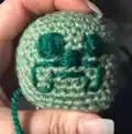 Creeper Minecraft Character Amigurumi Pattern step 4 - final assembly and finishing