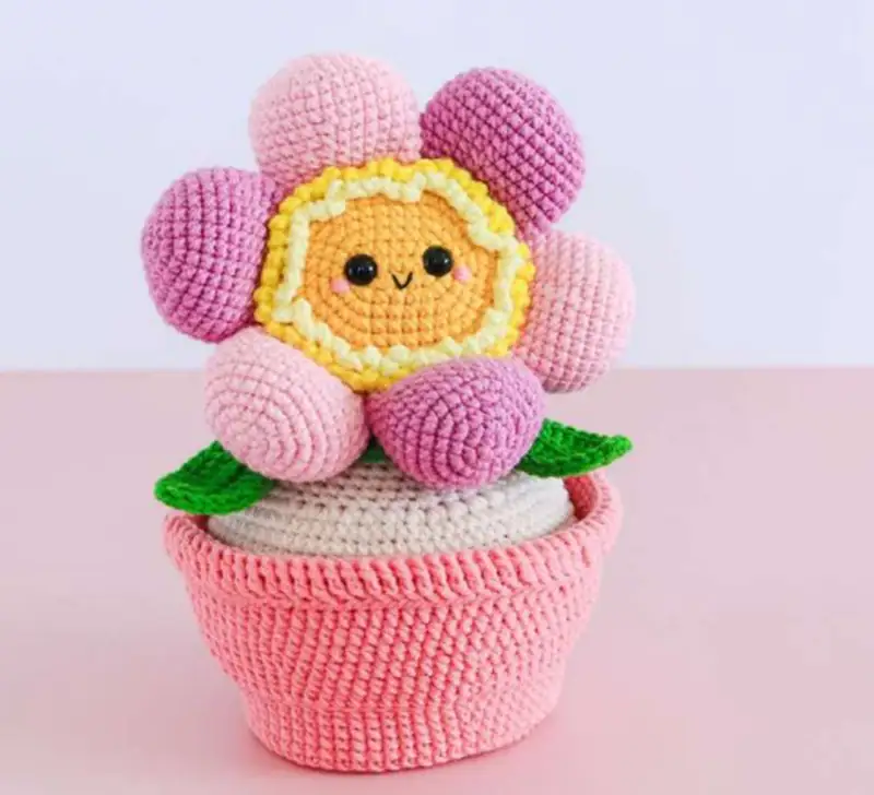 Complimentary Intermediate crochet pattern: Cheeky Flower Amigurumi Pattern - Simple to follow guide