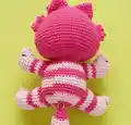 Cheshire Cat Amigurumi Pattern step 3 - details and accessories