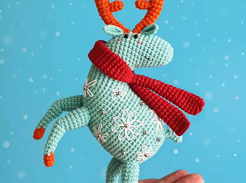 Complimentary Intermediate crochet pattern: Storm the Deer Amigurumi Pattern - Simple to follow guide