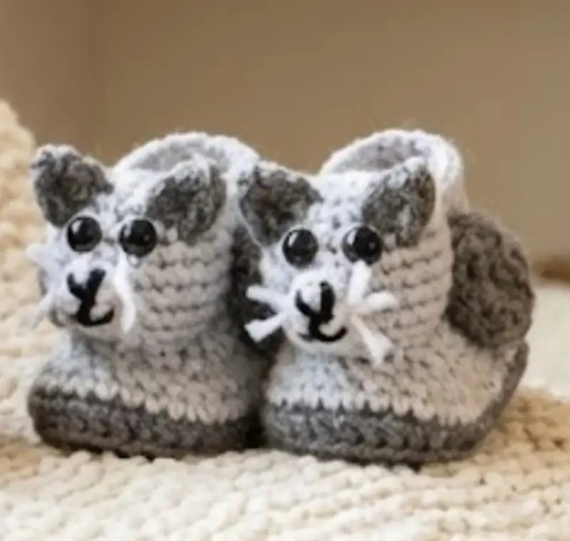 Complimentary Intermediate crochet pattern: Adorable Kitty Baby Booties Crochet Pattern - Simple to follow guide