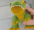 T-Rex Dinosaur Ornament Amigurumi Pattern step 3 - details and accessories