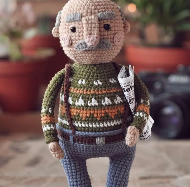Complimentary Intermediate crochet pattern: Grandpa Amigurumi Pattern - Simple to follow guide