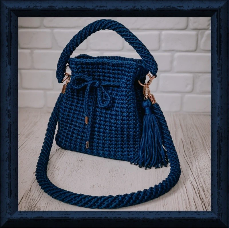 Complimentary Intermediate crochet pattern: Chic Corded Bucket Bag Amigurumi Pattern - Simple to follow guide
