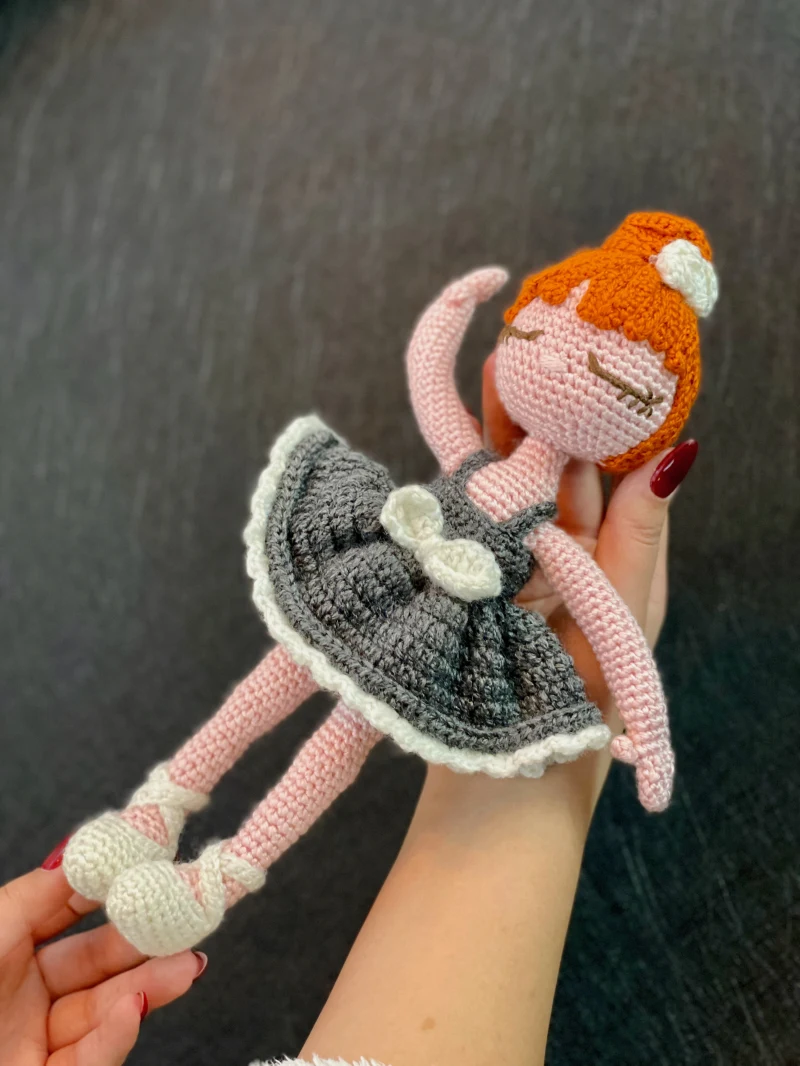 Complimentary Intermediate crochet pattern: Graceful Ballerina Doll Amigurumi Pattern - Simple to follow guide